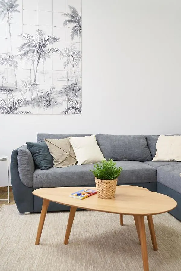 Global Living - Design Apartments I City Center I Balcony I Smart-Tv I Kitchen I Dresden