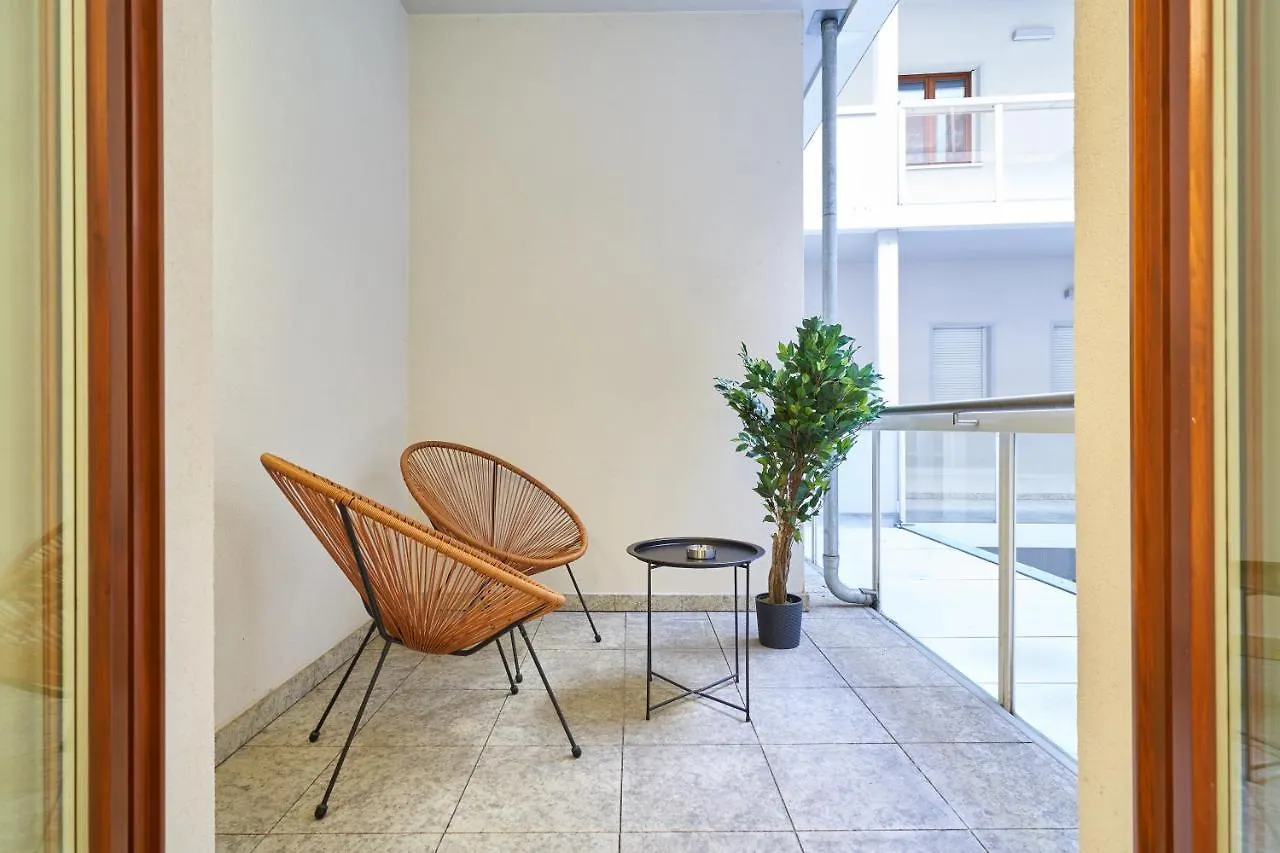 Global Living - Design Apartments I City Center I Balcony I Smart-Tv I Kitchen I Dresden