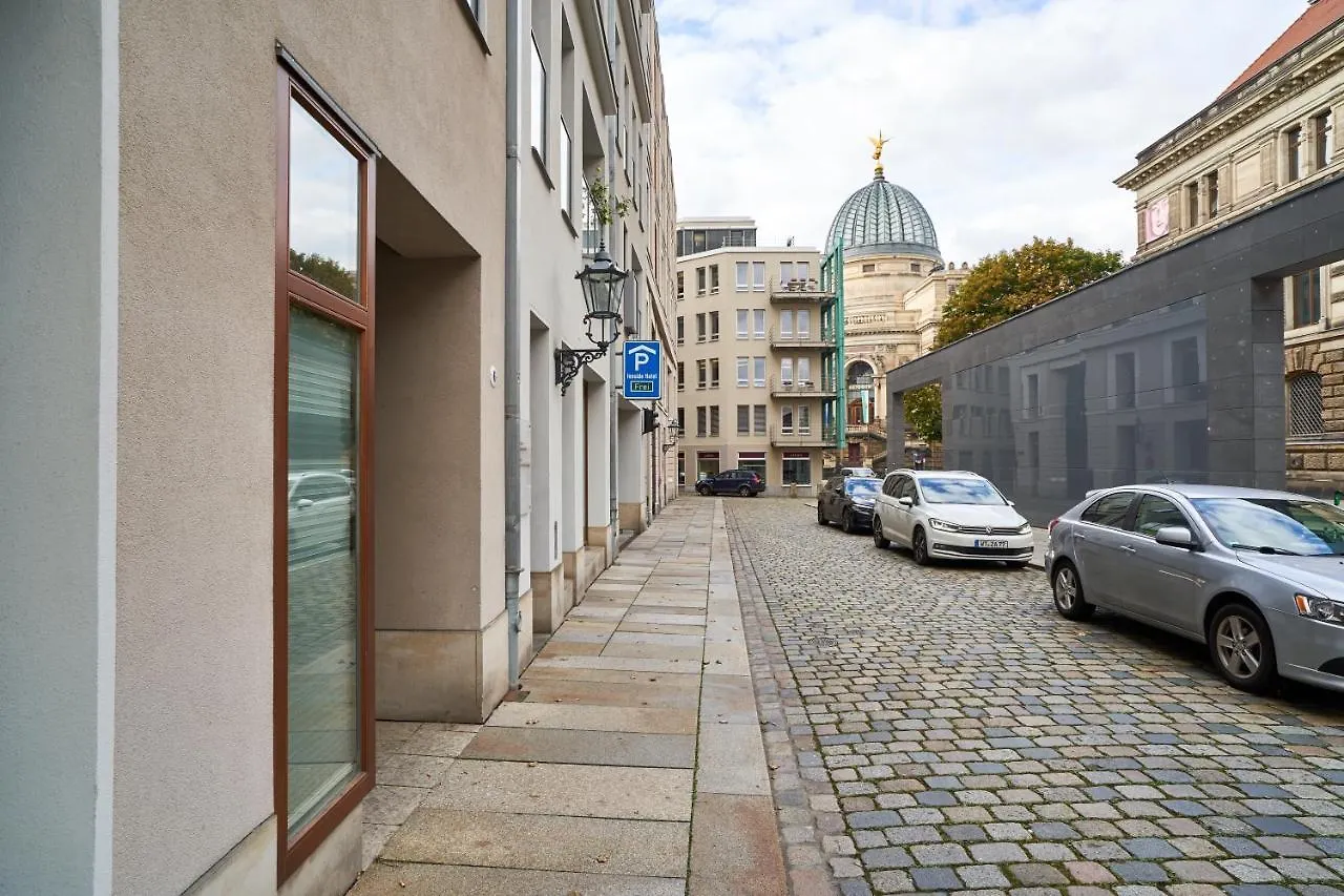 Global Living - Design Apartments I City Center I Balcony I Smart-Tv I Kitchen I Dresden 0*,