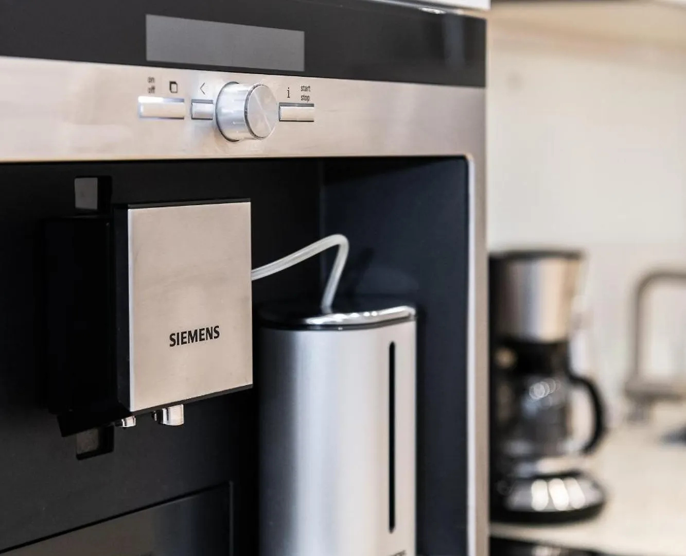 Global Living - Design Apartments I City Center I Balcony I Smart-Tv I Kitchen I Dresden