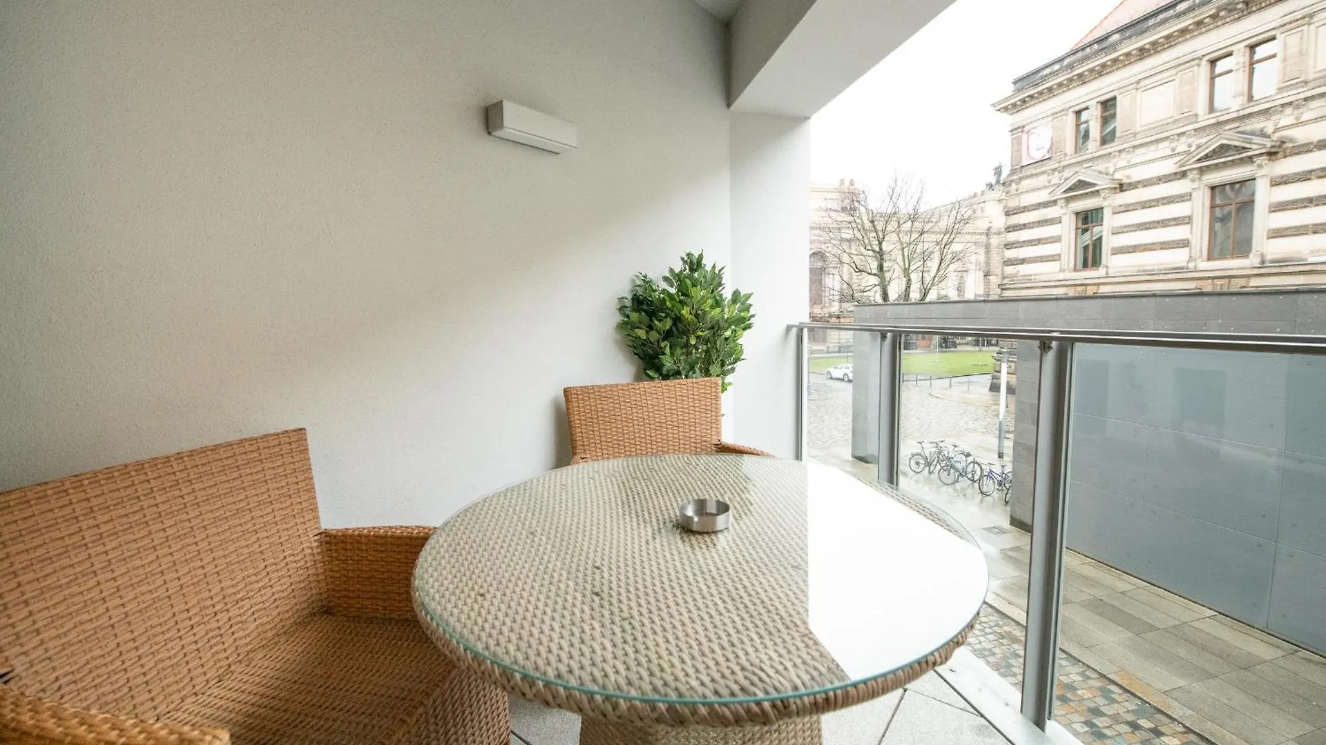 Global Living - Design Apartments I City Center I Balcony I Smart-Tv I Kitchen I Dresda