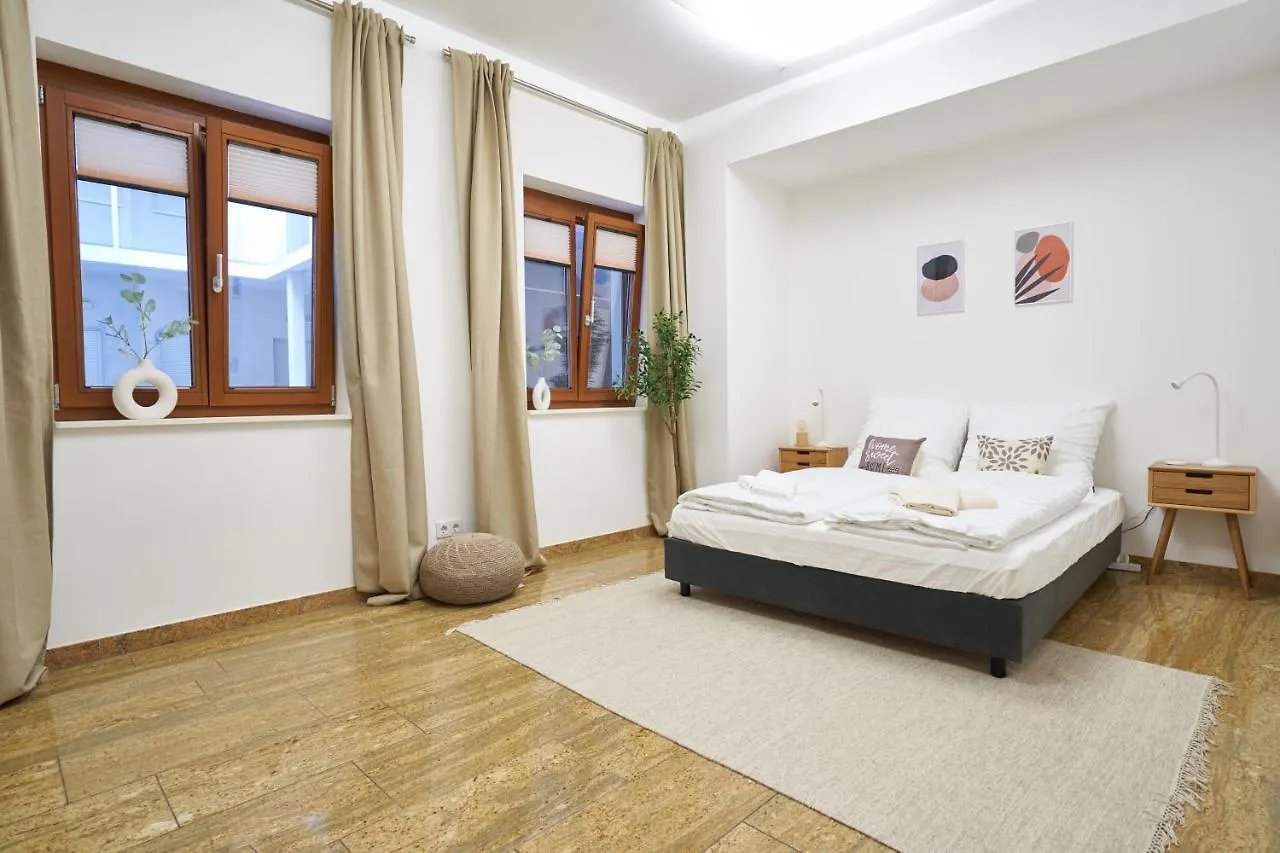 Global Living - Design Apartments I City Center I Balcony I Smart-Tv I Kitchen I Dresden